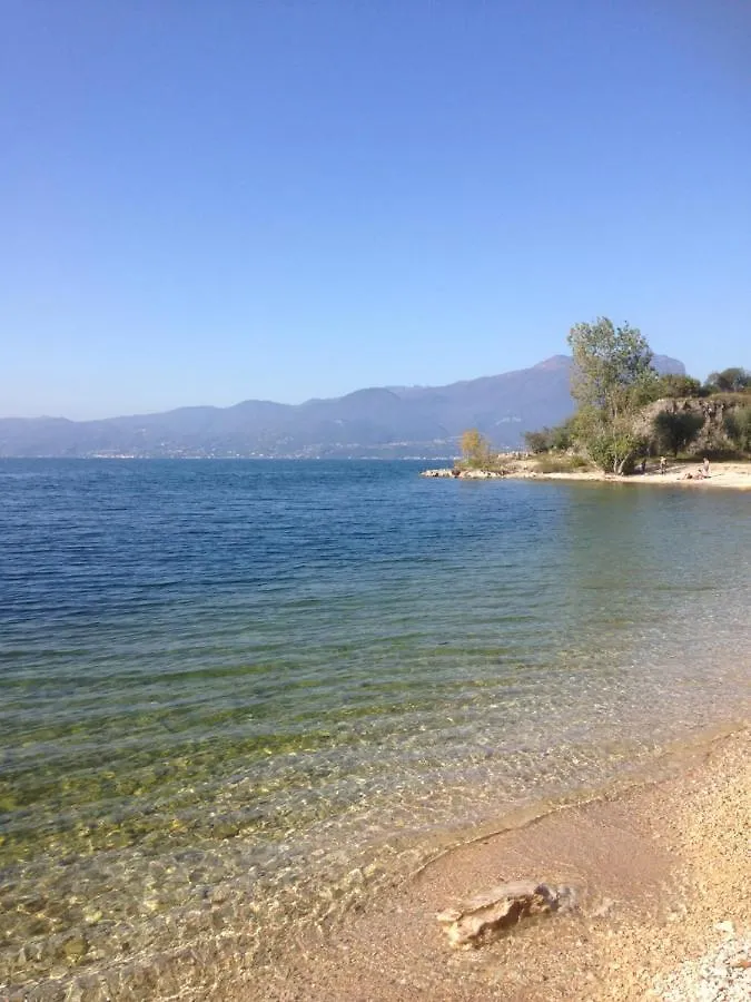 Дом отдыха Villa In The Green, Extraordinary Silent Position, Great Lake View Гарда Италия