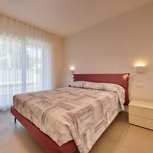 Apartmentsgarda - Residenza Monte Baldo - Garda Apartment
