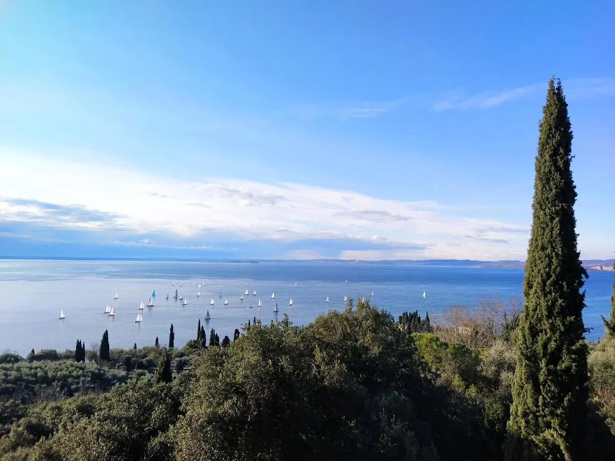 Holiday home Villa In The Green, Extraordinary Silent Position, Great Lake View Garda